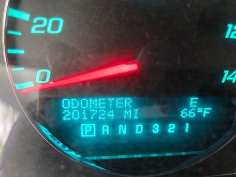 Used 2010 Chevrolet Impala LT FWD image 16