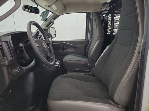 Certified 2024 GMC Savana 2500 w/ Driver Convenience Package image 8