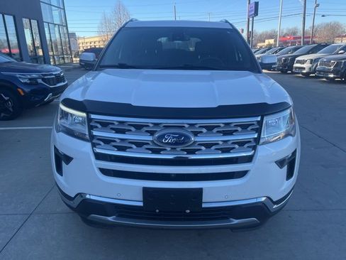 Used 2018 Ford Explorer Limited w/ Equipment Group 301A image 3