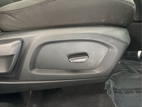 Used 2022 Ford Explorer XLT AWD/4WD image 43