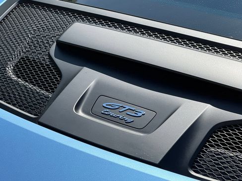 Certified 2022 Porsche 911 GT3 RWD image 41
