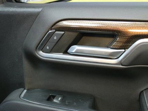 Used 2023 Chevrolet Silverado 1500 LT image 9