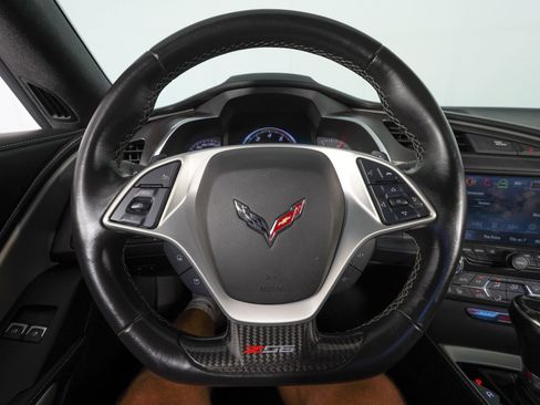 Used 2018 Chevrolet Corvette Z06 RWD image 13