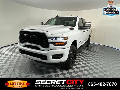 Used 2025 RAM 2500 Big Horn AWD/4WD image 3