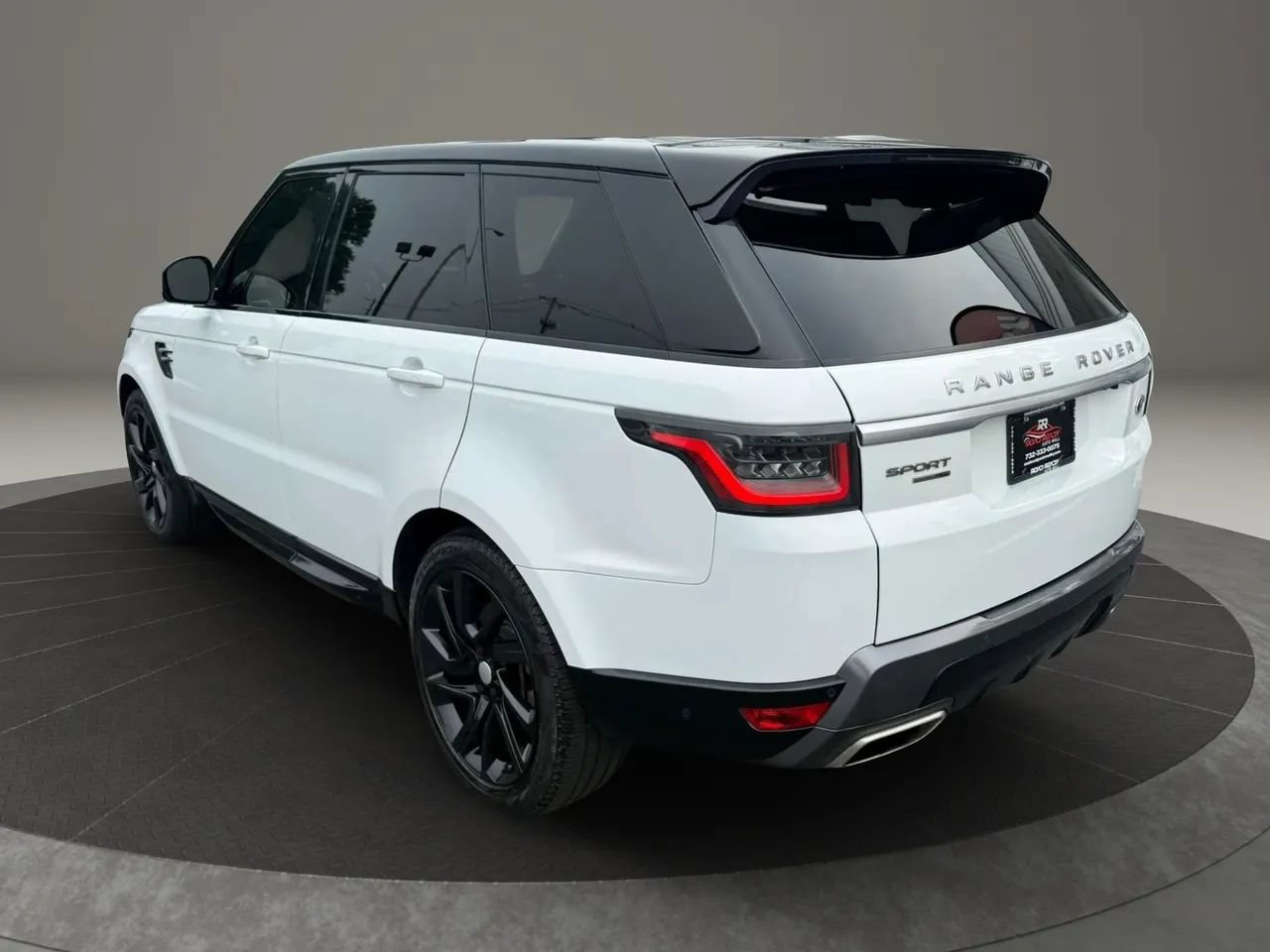 Used 2019 Land Rover Range Rover Sport HSE AWD/4WD image 9