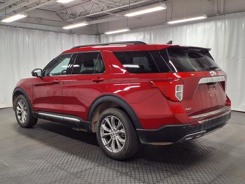 Certified 2023 Ford Explorer XLT w/ Equipment Group 202A AWD/4WD image 2