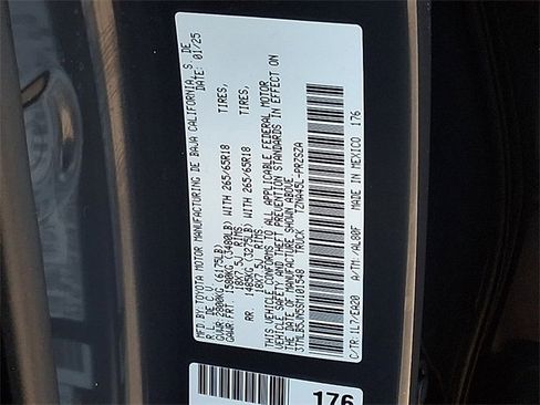 Used 2025 Toyota Tacoma SR5 image 29