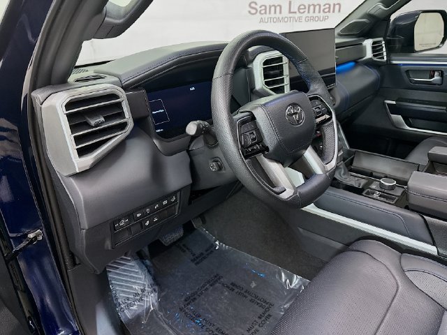 Used 2022 Toyota Tundra Platinum AWD/4WD image 9