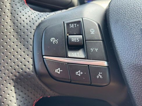 Used 2023 Ford Escape ST-Line Elite image 18