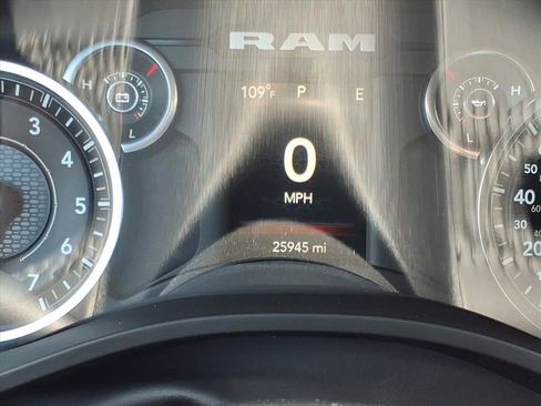 Used 2023 RAM 1500 Big Horn AWD/4WD image 14