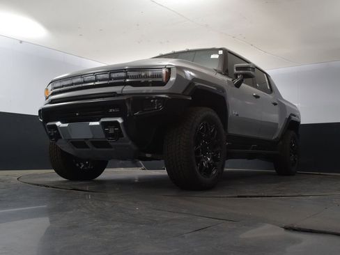 New 2025 GMC Hummer EV 2X image 51