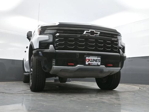 Used 2024 Chevrolet Silverado 1500 ZR2 AWD/4WD image 33