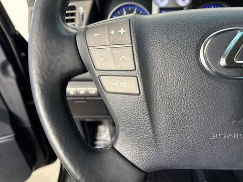 Used 2011 Lexus LX 570 4WD w/ Luxury Pkg image 13