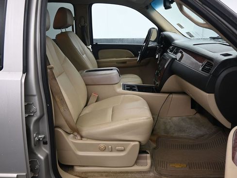 Used 2007 Chevrolet Avalanche LTZ w/ LTZ Preferred Equipment Group image 11