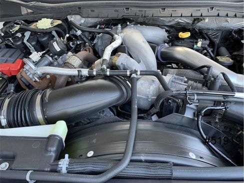 Used 2023 Ford F550 4x4 Crew Cab Super Duty w/ XL Chrome Package image 12