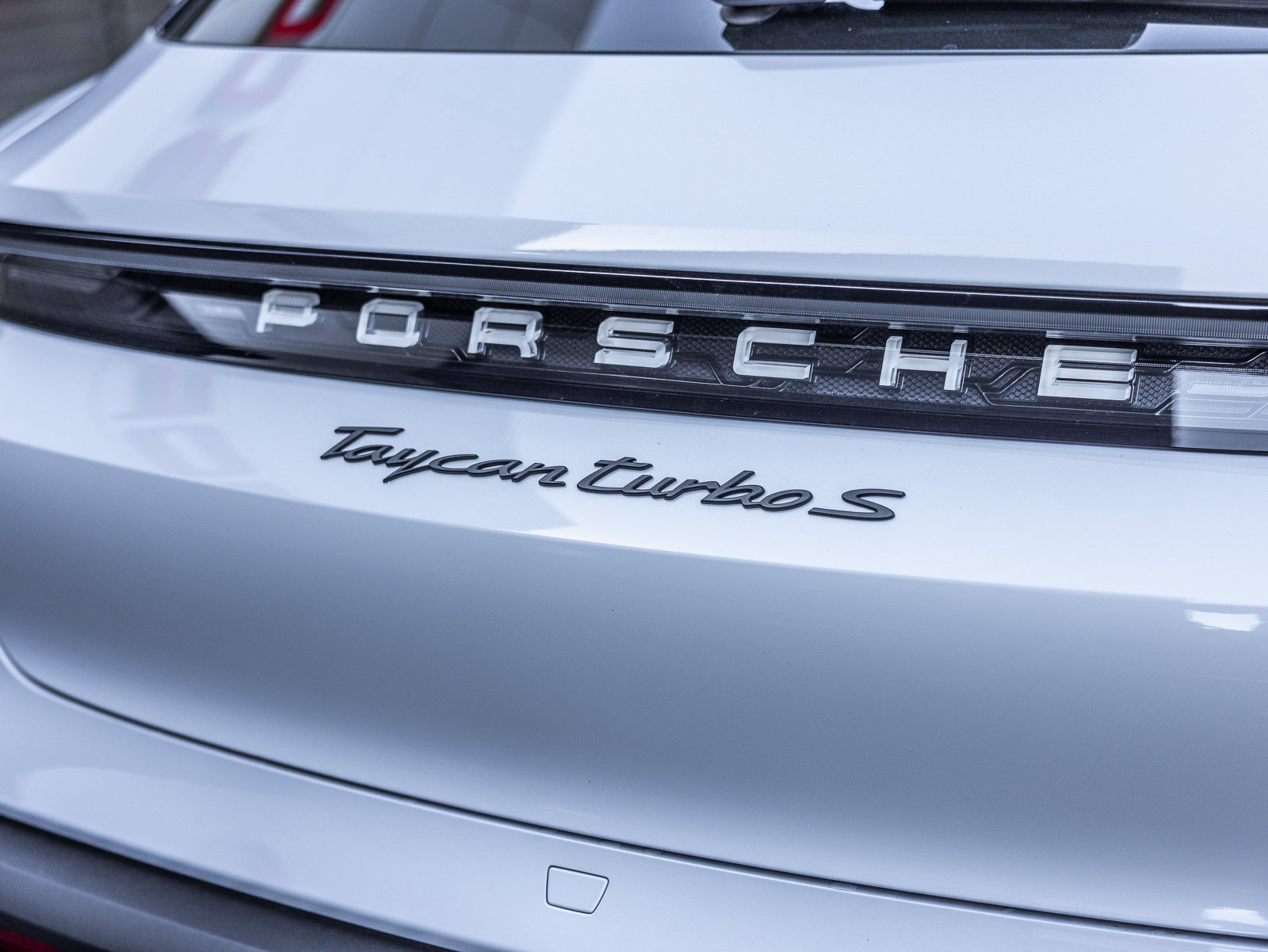 Certified 2024 Porsche Taycan Turbo S AWD/4WD image 18