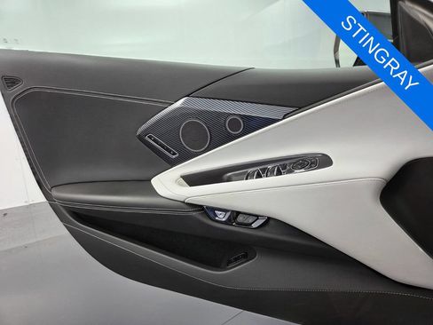 Used 2024 Chevrolet Corvette Stingray Preferred Conv w/ Stealth Interior Trim Package RWD image 31