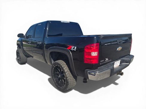 Used 2009 Chevrolet Silverado 1500 LT w/ Power Pack Plus image 3