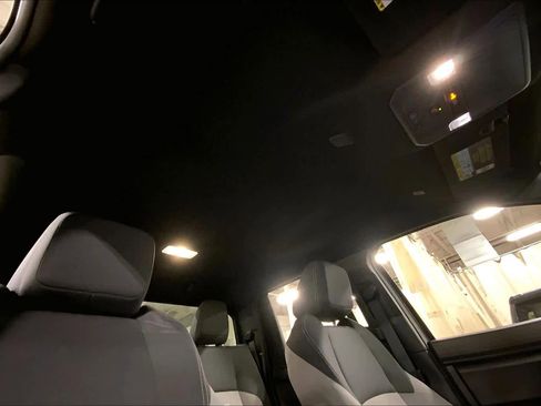 Certified 2025 Toyota Tacoma TRD Sport image 14