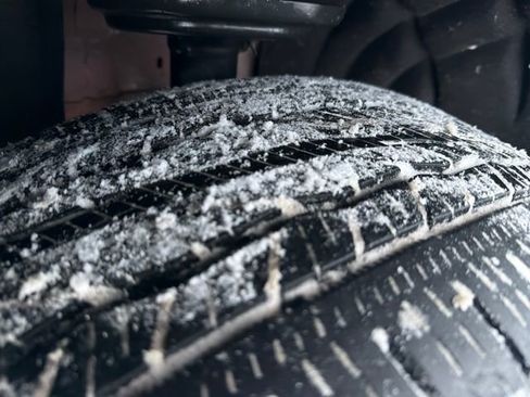 Used 2024 GMC Acadia Elevation image 34