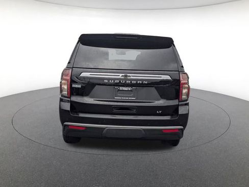 Used 2021 Chevrolet Suburban LT w/ Rear Media and Nav Package image 5