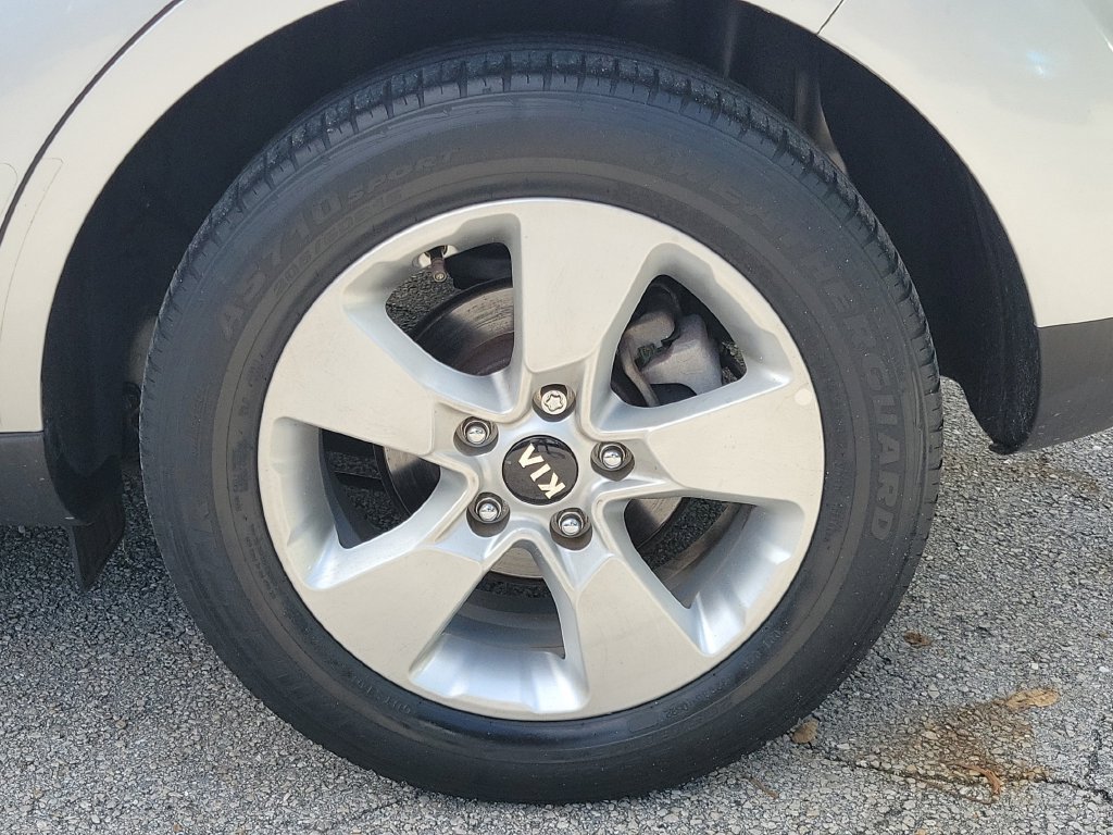 Used 2019 Kia Soul FWD image 11