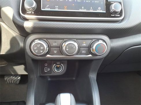 New 2025 Nissan Kicks Play S image 13