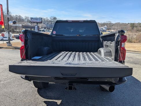 Used 2024 Chevrolet Silverado 2500 Custom w/ Custom Value Package image 24