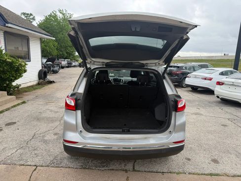 Used 2019 Chevrolet Equinox Premier FWD image 9