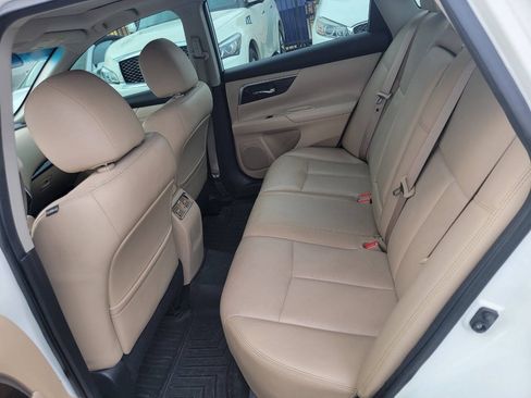 Used 2015 Nissan Altima 2.5 SL w/ Technology Package FWD image 25