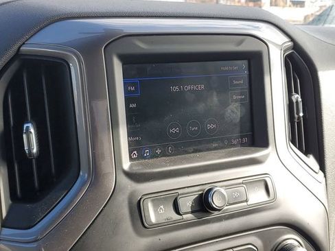 Used 2020 Chevrolet Silverado 1500 Custom w/ Custom Value Package image 13