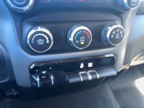 Used 2019 RAM 1500 Big Horn AWD/4WD image 26