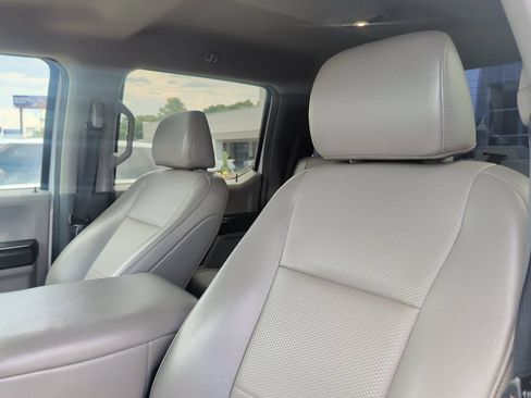 Used 2021 Ford F250 XL w/ Power Equipment Group AWD/4WD image 7