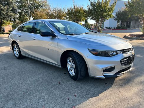 Used 2017 Chevrolet Malibu LS w/ LPO, Convenience Package 2 image 3