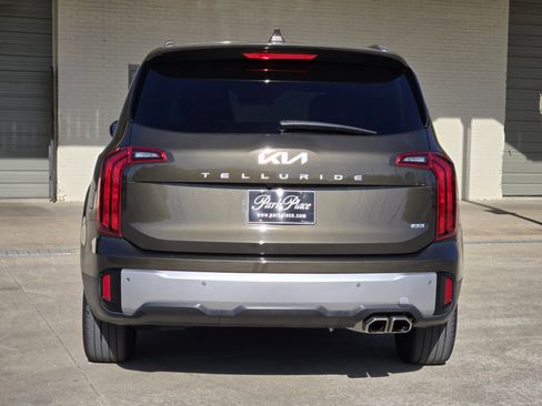 Used 2023 Kia Telluride S w/ S Sunroof Package image 8