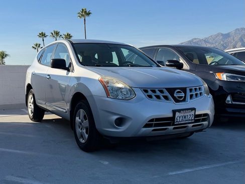 Used 2013 Nissan Rogue S image 1