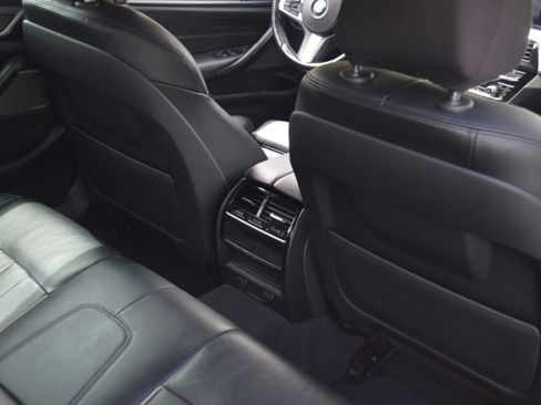 Used 2019 BMW 530i w/ M Sport Package RWD image 36