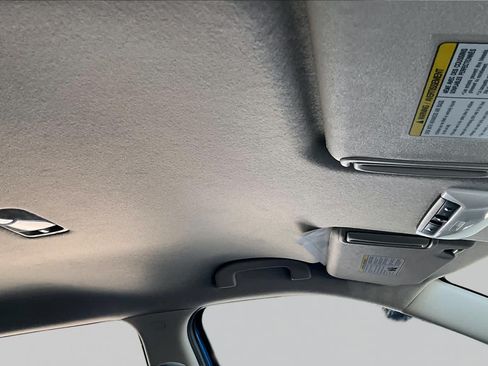 Used 2023 Nissan Kicks S FWD image 14
