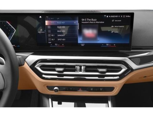 Used 2023 BMW 330i xDrive Sedan w/ Premium Package image 10