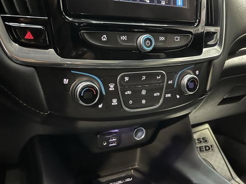 Used 2022 Chevrolet Traverse Premier w/ Redline Edition image 22