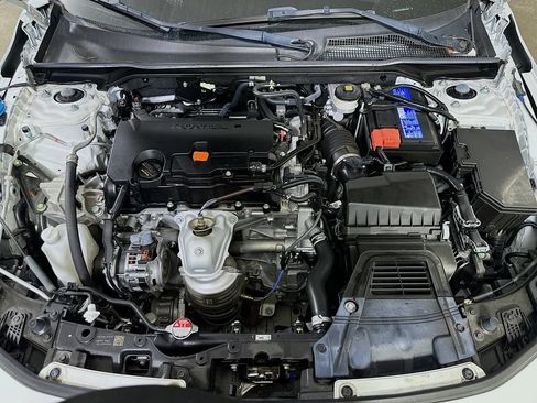 Used 2024 Honda Civic Sport image 9