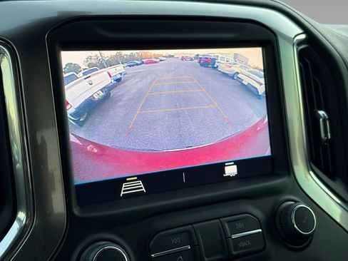 Used 2021 Chevrolet Silverado 1500 LT image 6