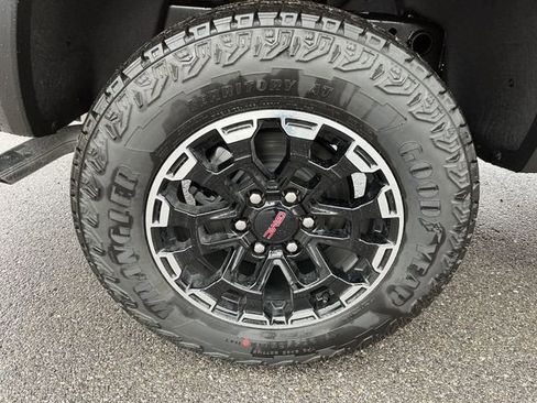 New 2026 GMC Canyon AT4 image 19