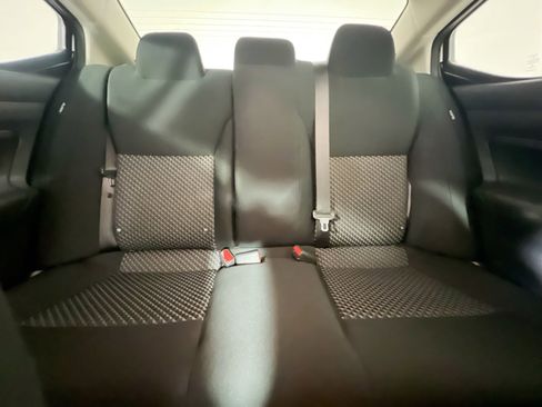 Used 2020 Nissan Versa S image 33