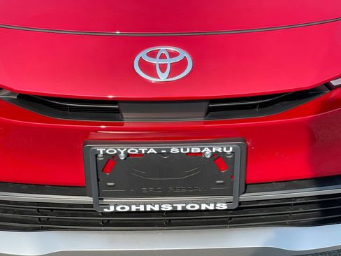 Used 2024 Toyota Prius Prime FWD image 19