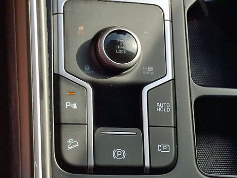 Used 2023 Kia Sorento EX AWD/4WD image 26