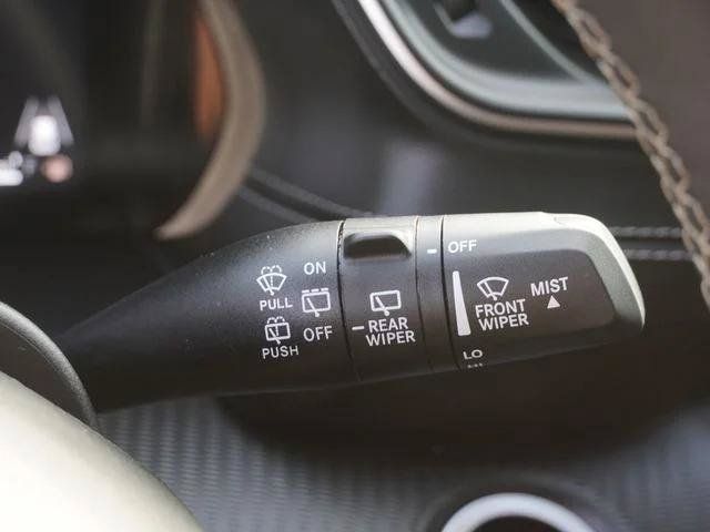 Certified 2024 Jeep Grand Cherokee Laredo RWD image 29
