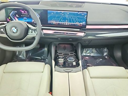 Used 2026 BMW 540i xDrive image 92