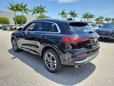 Used 2025 Audi Q5 Premium w/ Convenience Package AWD/4WD image 4