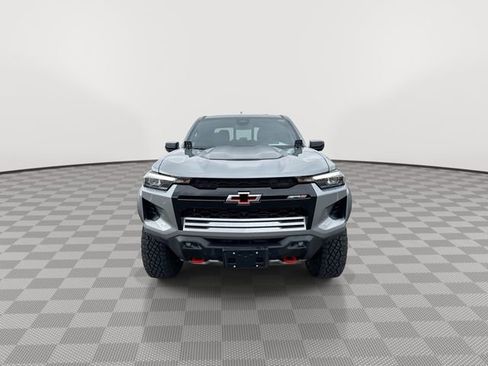 Certified 2024 Chevrolet Colorado ZR2 w/ ZR2 Convenience Package III image 3
